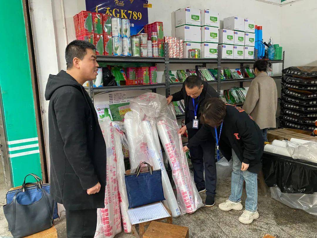 利州深化質(zhì)量安全監(jiān)管，筑牢農(nóng)村及城鄉(xiāng)結(jié)合部日用百貨消費(fèi)防線
